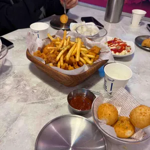 칠성통닭 사진 1