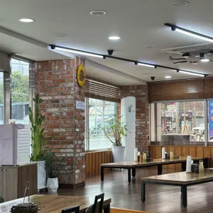 동래밀면 대표 사진