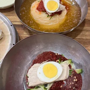 동래밀면 대표 사진