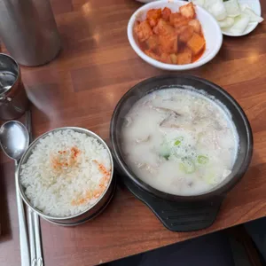 아제돼지국밥 사진