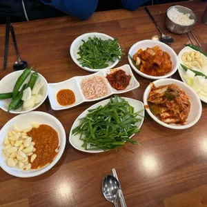 아제돼지국밥 대표 사진