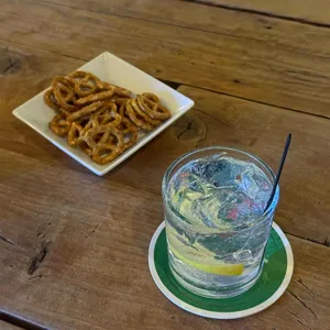 전기줄 위의 참새 대표 사진