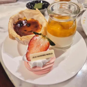 랜딩 다이닝 사진