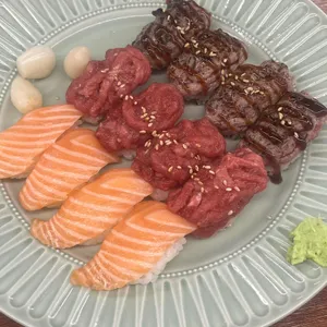 육회바른연어 사진 1