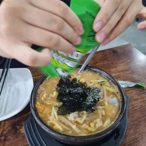 콩나물교실 해장국 대표 사진