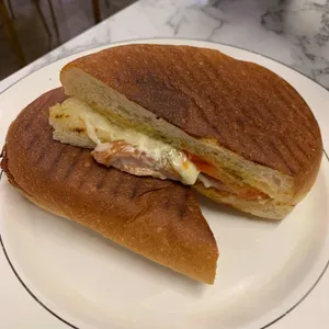 디어테이블 대표 사진