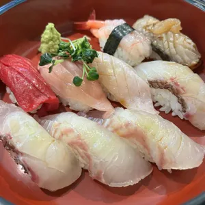 김초생초 대표 사진