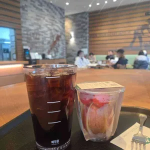 스타벅스 대표 사진