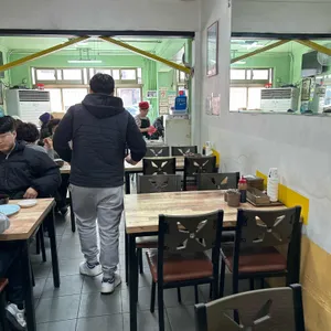 60년전통 할매국밥 대표 사진