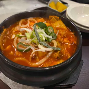 엠브로돈까스 대표 사진