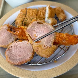 정성카츠 대표 사진