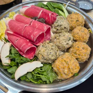 방이굴림만두떼굴 사진 1