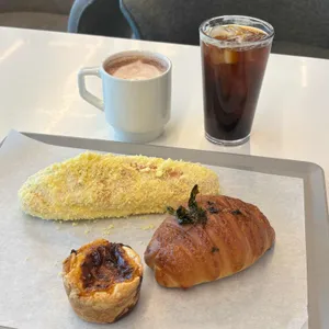 카페 일오이오 대표 사진