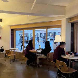 이즈더네임 대표 사진