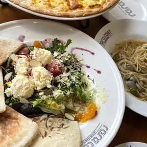 라라코스트 사진 1