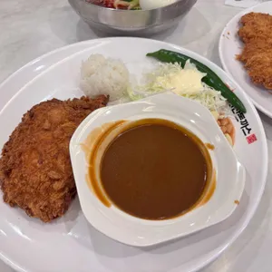 101번지 남산돈까스 사진 1