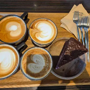 랑데자뷰 대표 사진