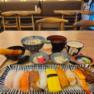 백초밥 대표 사진