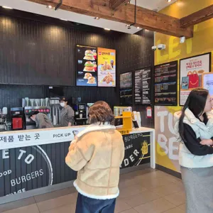 맥도날드 대표 사진