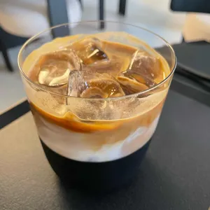 브릴리언트 커피 사진 1