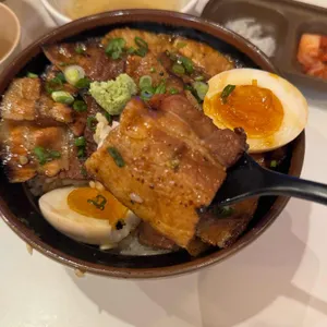 코이 대표 사진