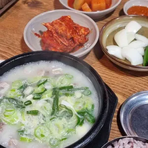 조박사족발 순대국 대표 사진