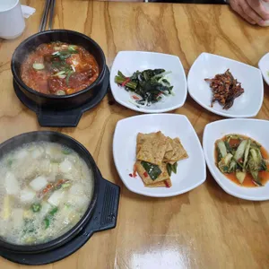 꽃물 한식당 사진 2