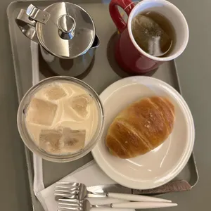 cafe mnt 대표 사진