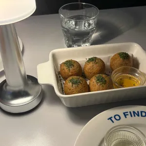 투파인드피터 대표 사진