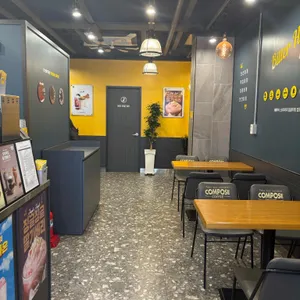 컴포즈커피 대표 사진