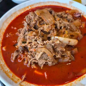 홍린 대표 사진