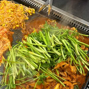 남진식당 철판삼겹살 닭도리탕 사진