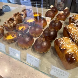 딥크루아상 대표 사진