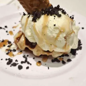 애슐리퀸즈 사진