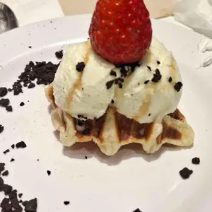 애슐리퀸즈 사진