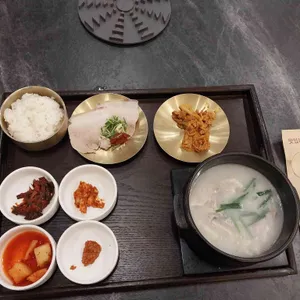 듬뿍돼지국밥 사진