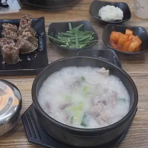 조선돼지국밥 사진