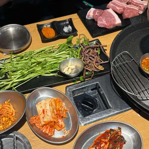 온유월식당 대표 사진