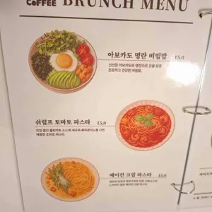 우디 리뷰 사진