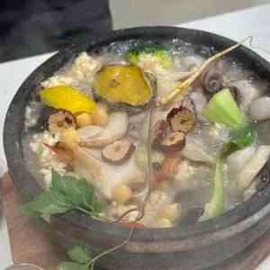 팔복황제누룽지탕 사진 1