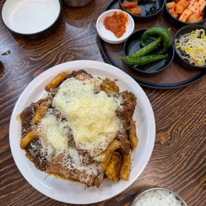 큰마루뼈해장국 대표 사진