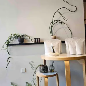 커피 숍 애츠 리뷰 사진