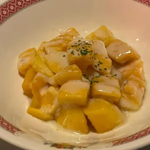 요히나이트마켓 대표 사진