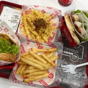 왓더버거 사진 1