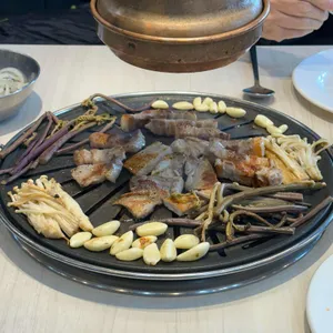 더하다 대표 사진