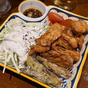 후미진 대표 사진