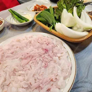 영도다리횟집 사진 1