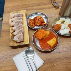 원종동 장터 순대국 대표 사진