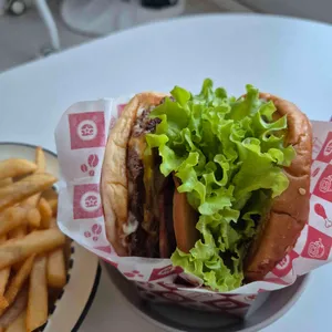 왓더버거 사진 1