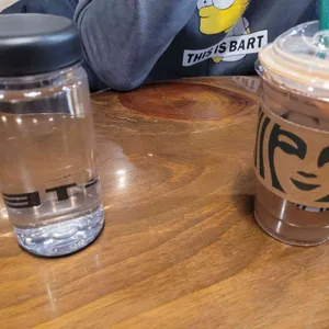 스타벅스 대표 사진